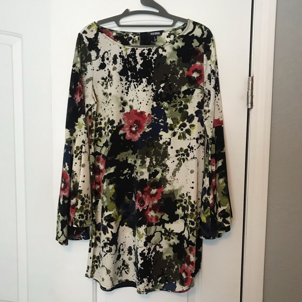 Beautiful fall/winter dress!